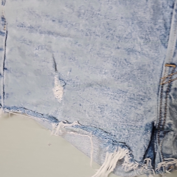 Levi's 501 Festival VSCO Cut Off Denim Distressed Women Shorts Size 29 - Picture 4 of 11